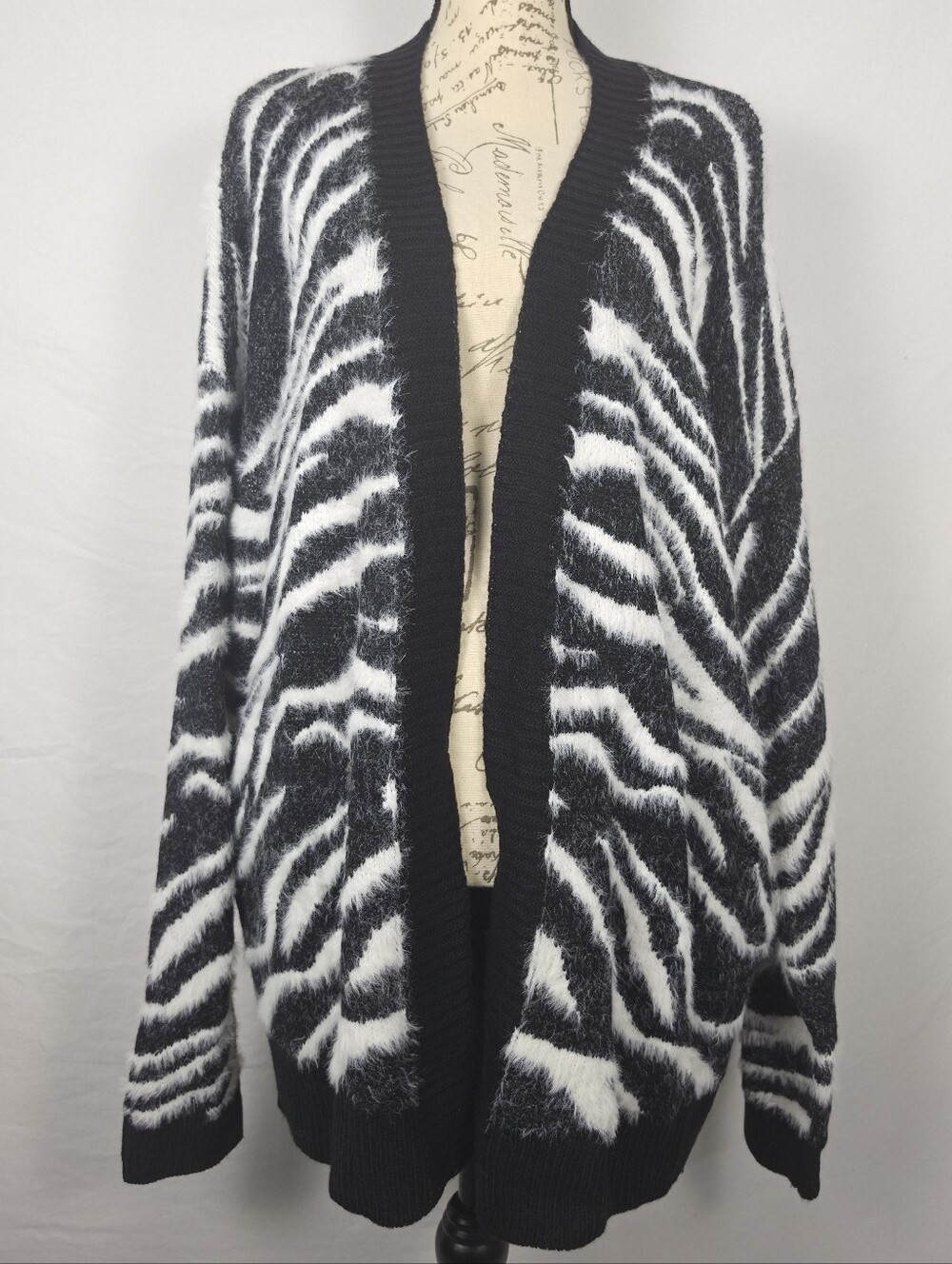 ee:some Fuzzy Zebra Print Open Front Cardigan Black White - M/L